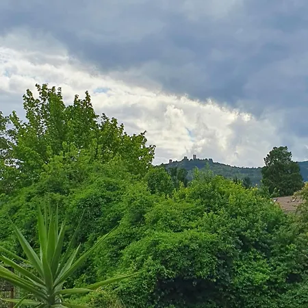 Spacieux, Calme Avec Terrasse *