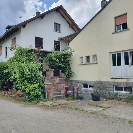 Spacieux, Calme Avec Terrasse